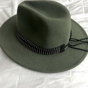 Time and Tru Green Fedora Hat